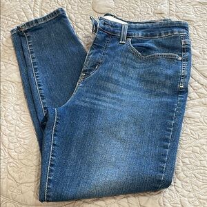 *4 for $10* Signature Levi Strauss jeans 12 short